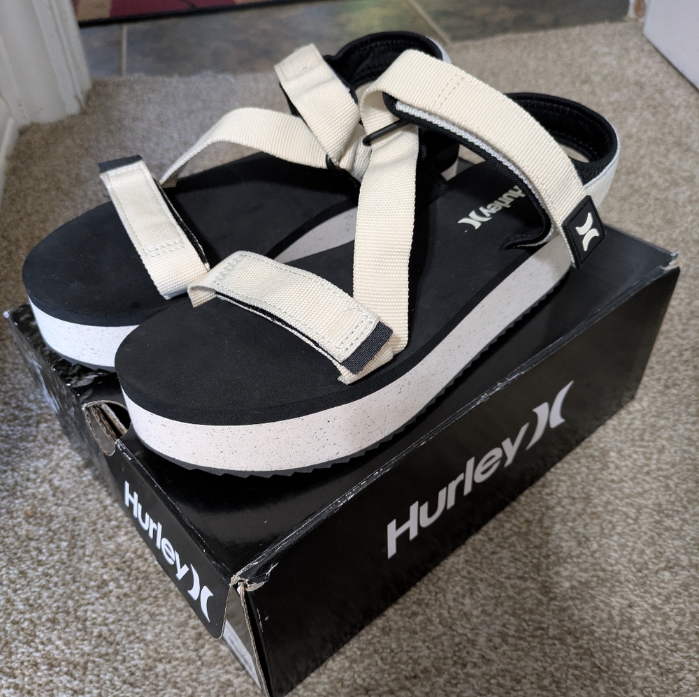 Hurley Black and White Sandals
